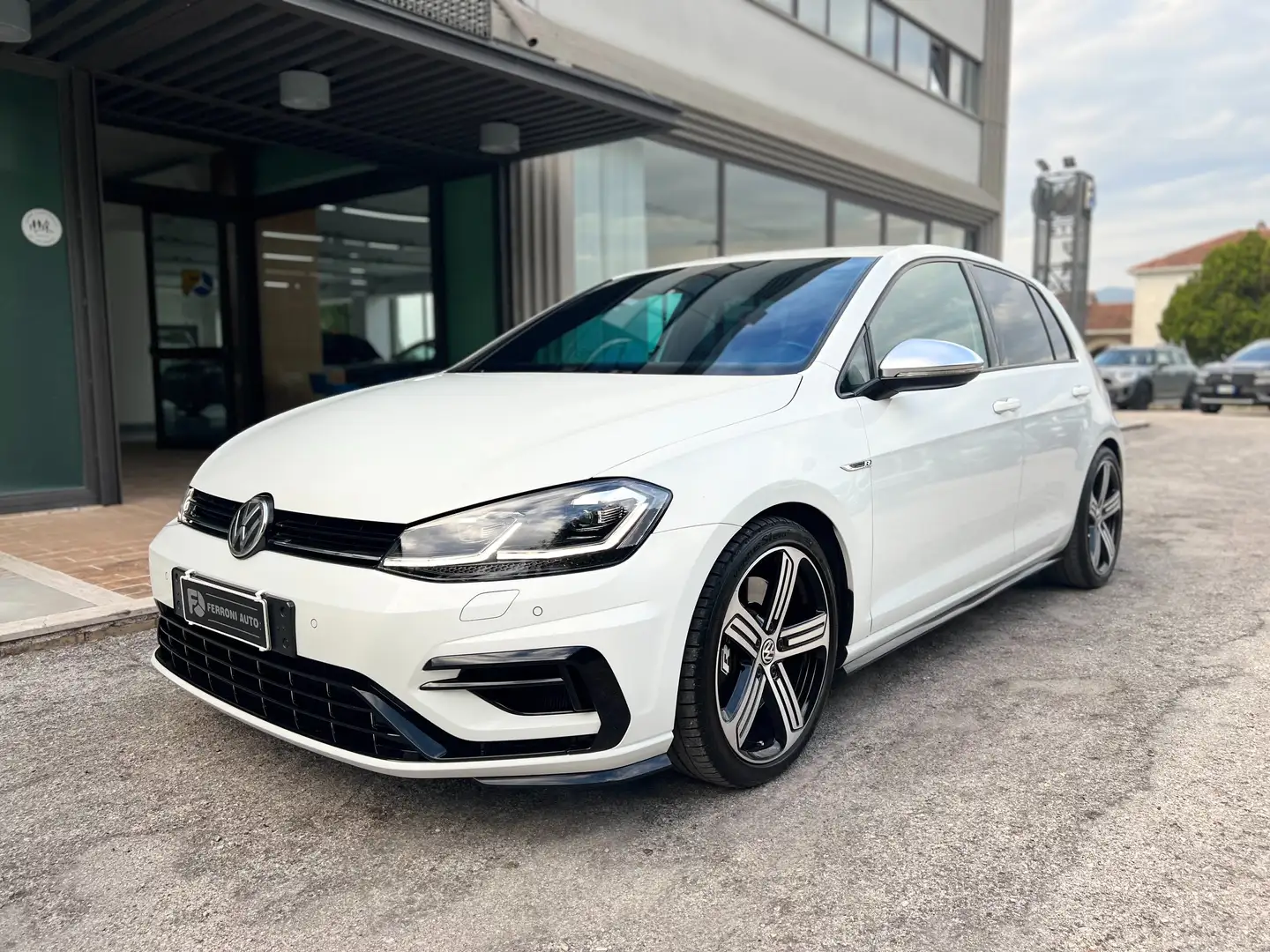 Volkswagen Golf Golf 2.0 tsi R 4motion 300cv dsg Weiß - 2