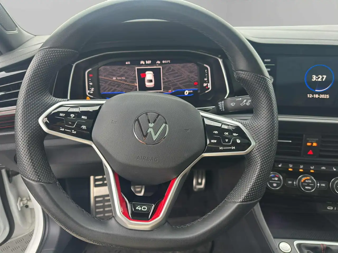 Volkswagen Jetta снимка Volkswagen Jetta