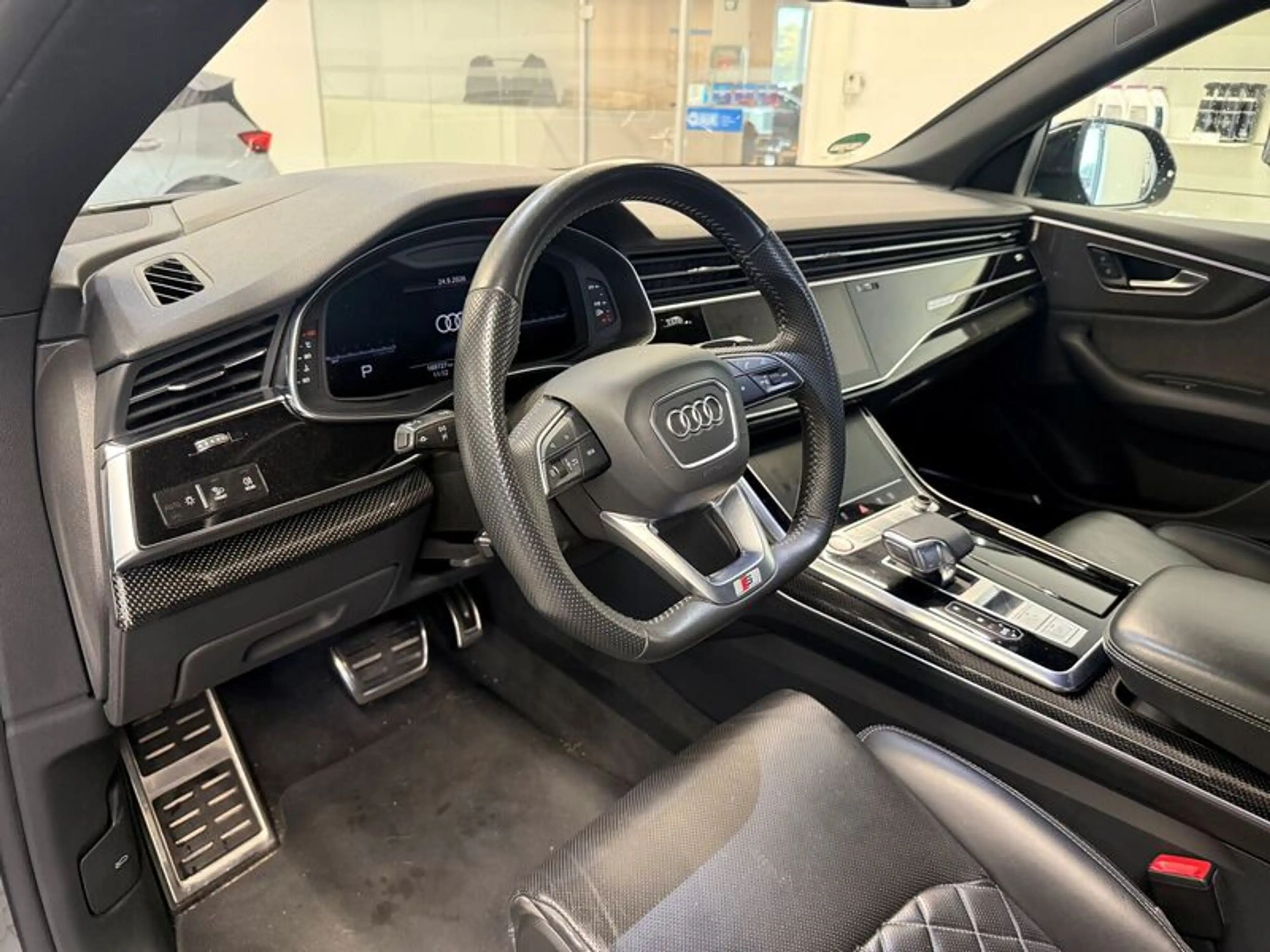 Audi SQ8 4.0 TDI Matrix S-Sitze Carbon Pano B&O HUD 22" — photo 5