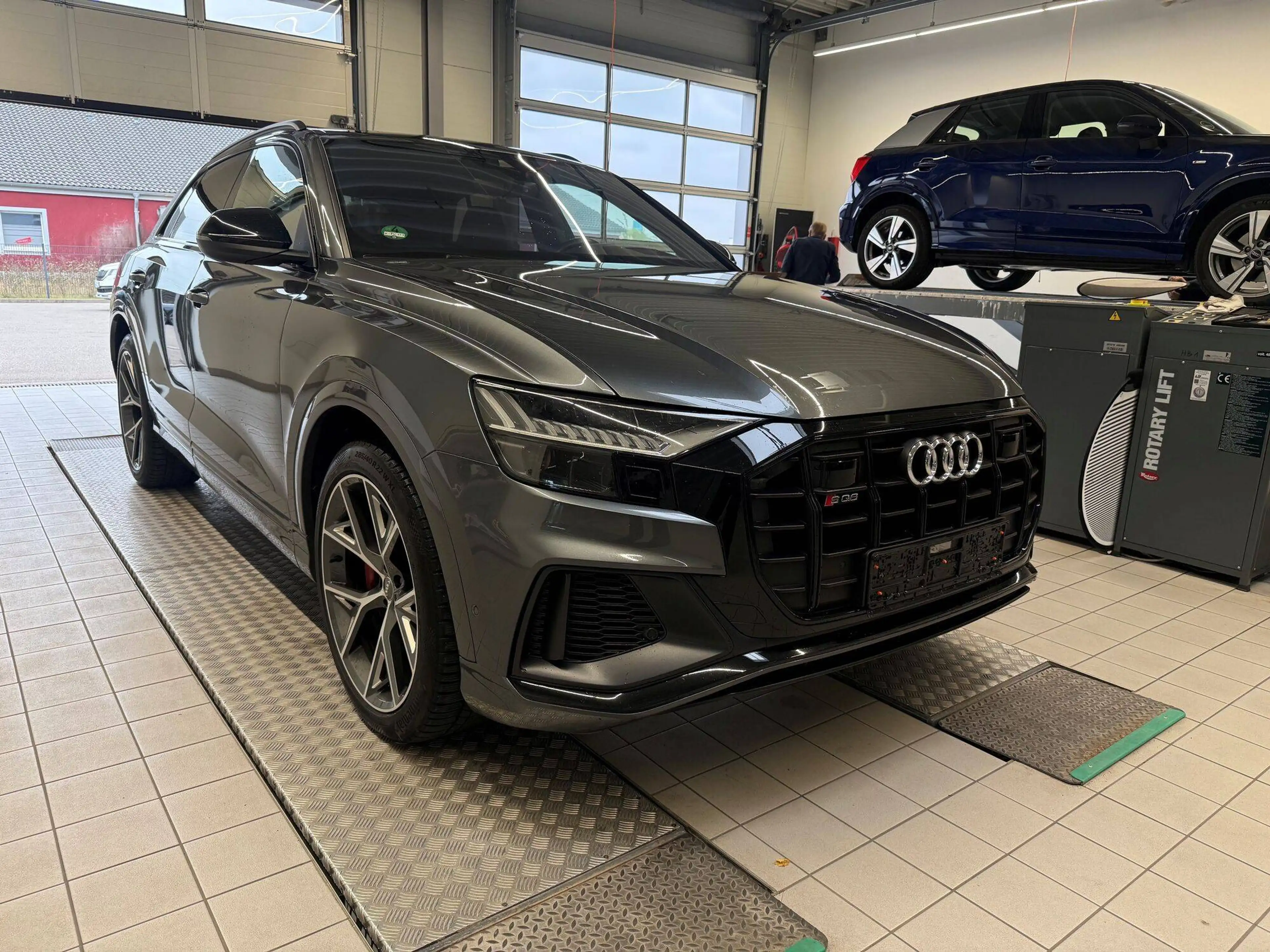 Audi SQ8 4.0 TDI Matrix S-Sitze Carbon Pano B&O HUD 22" — photo 3