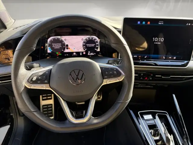 Volkswagen Golf view 10