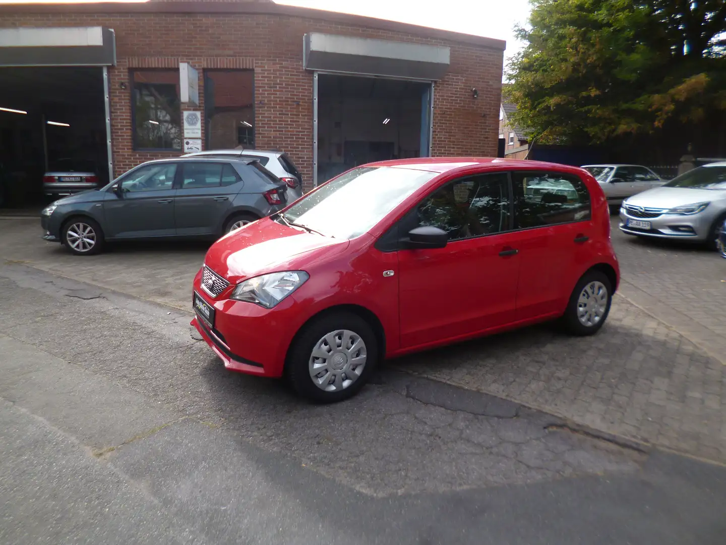 SEAT Mii Mii  5-Türer1.0 SHZ, Allwetterb,Inspektion. neu Rot - 1