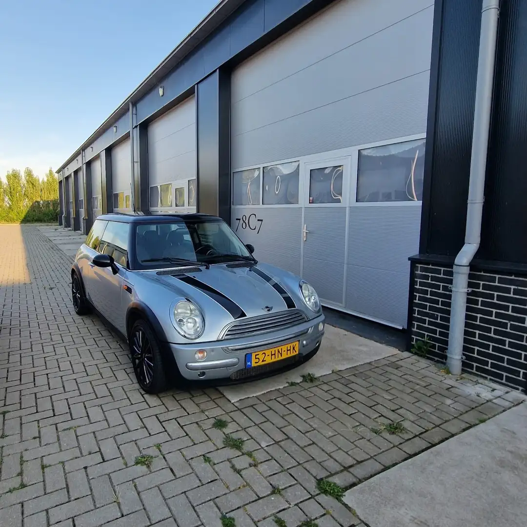 MINI Cooper 1.6 Cooper Chili Grijs - 1