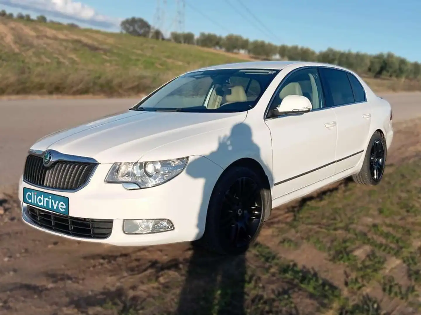 Skoda Superb 2.0TDI PD Exclusive Blanco - 2