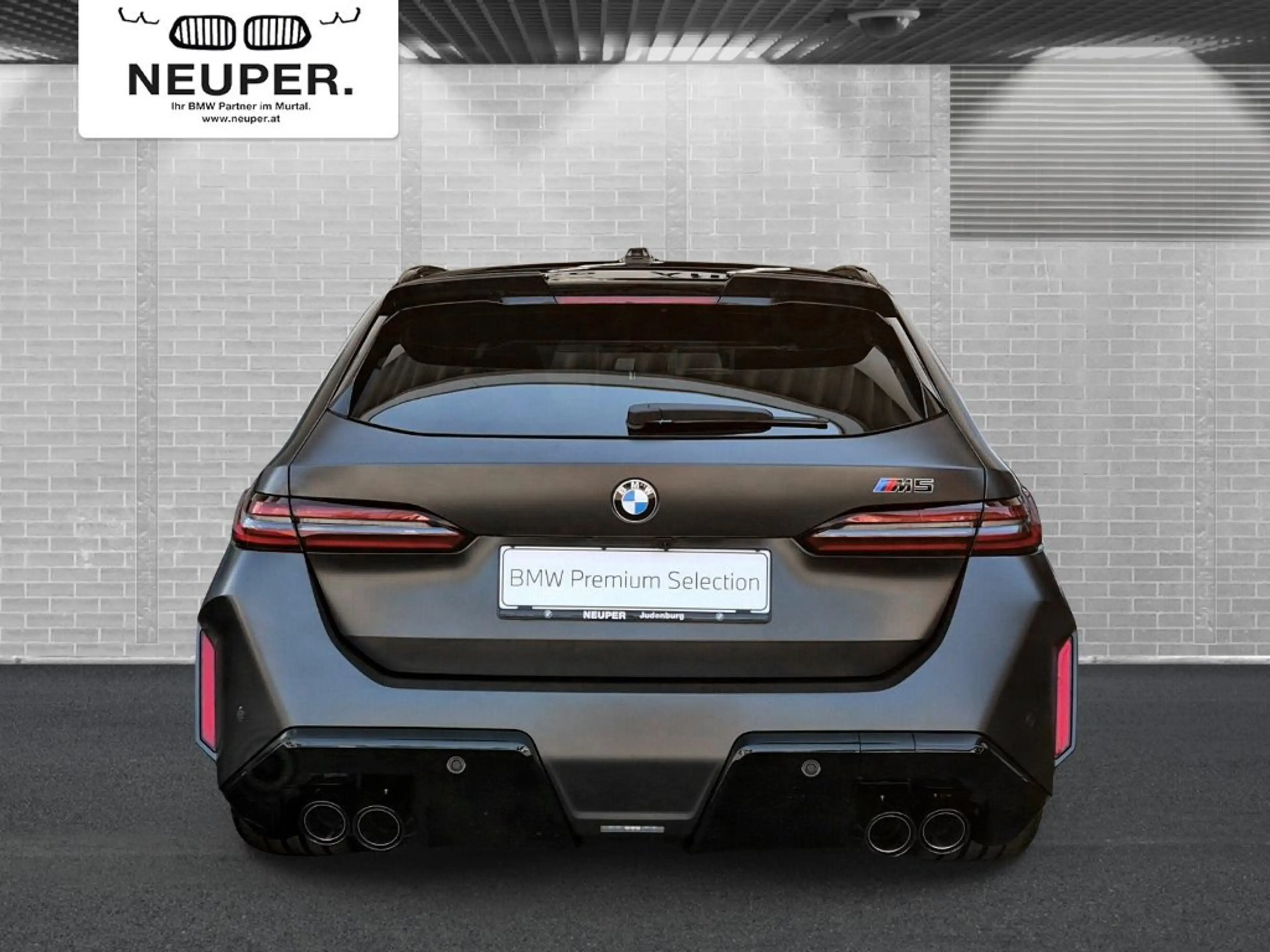 BMW M5 — photo 4
