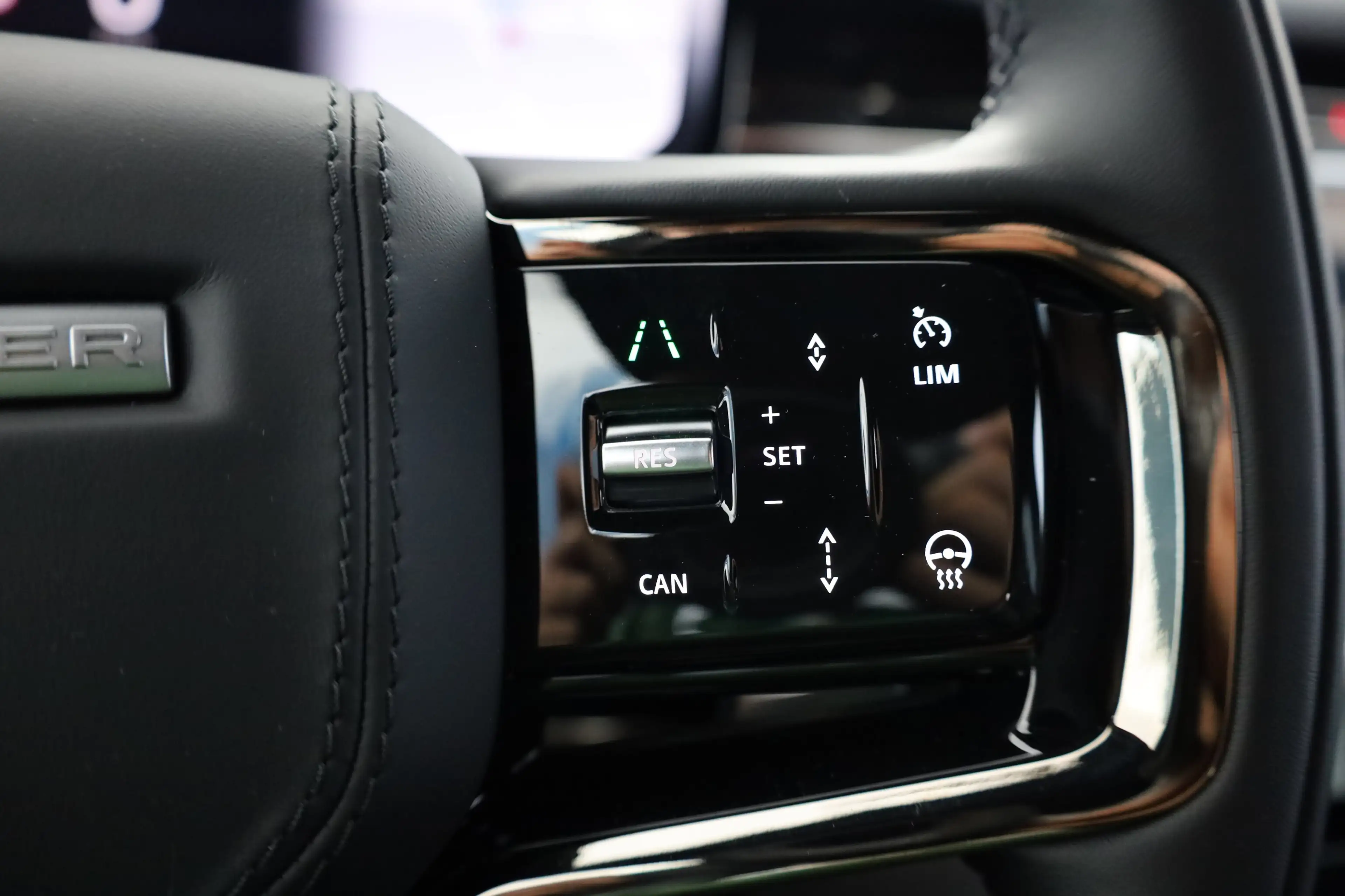 Land Rover Range Rover Sport P460e Dynamic HSE AWD 3.0 PHEV — photo 13