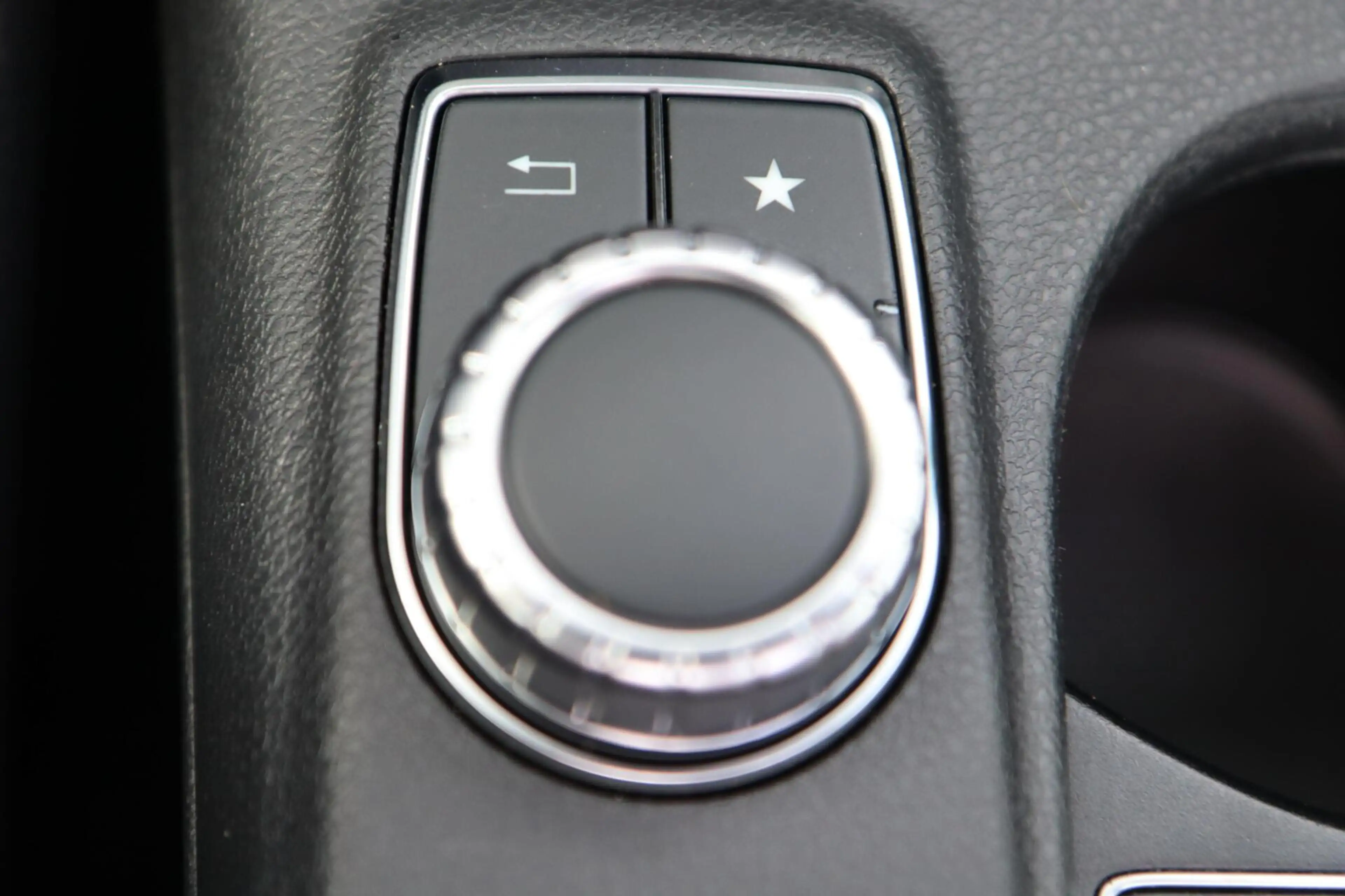 Mercedes-Benz A 45 AMG 381 PK 4MATIC — photo 35
