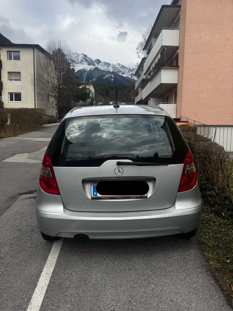 Mercedes-Benz A 160 BlueEfficiency CDI Silber - 2