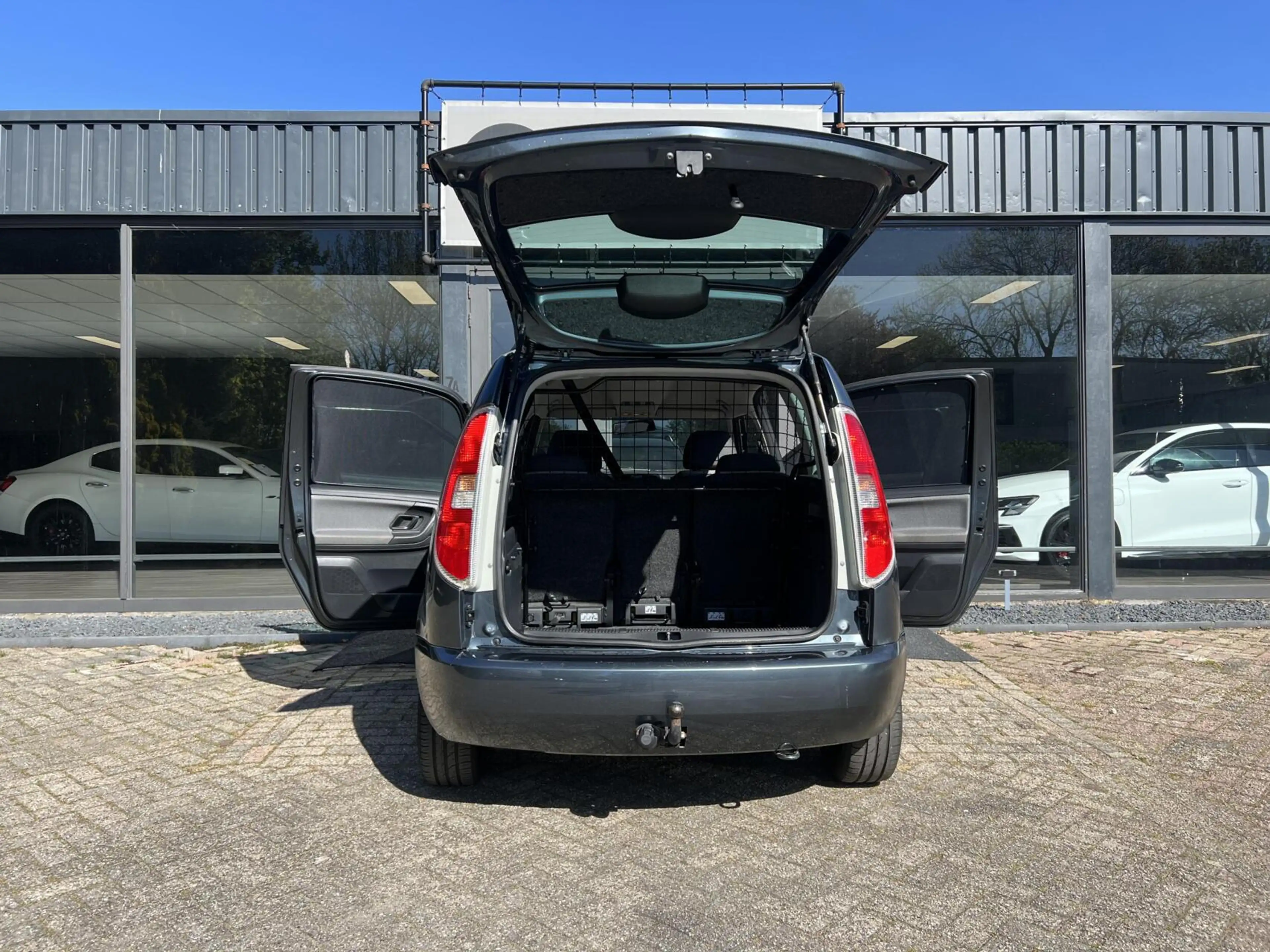 Skoda Roomster 1.2 Drive — photo 11