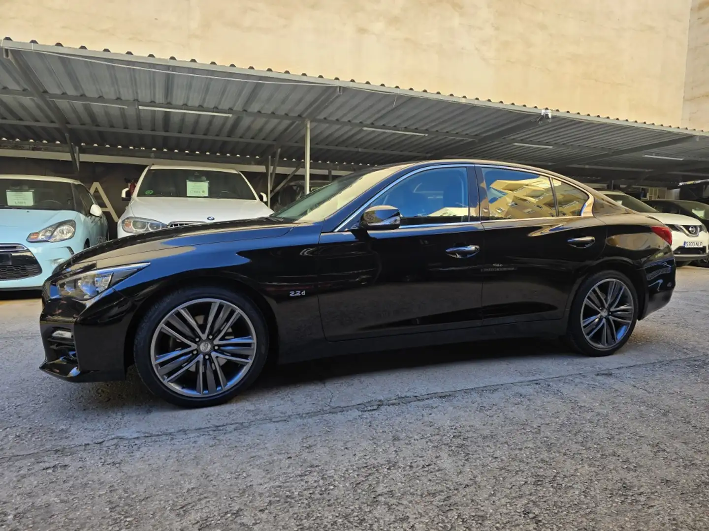 Infiniti Q50 2.2d GT Sport Aut. Negro - 2