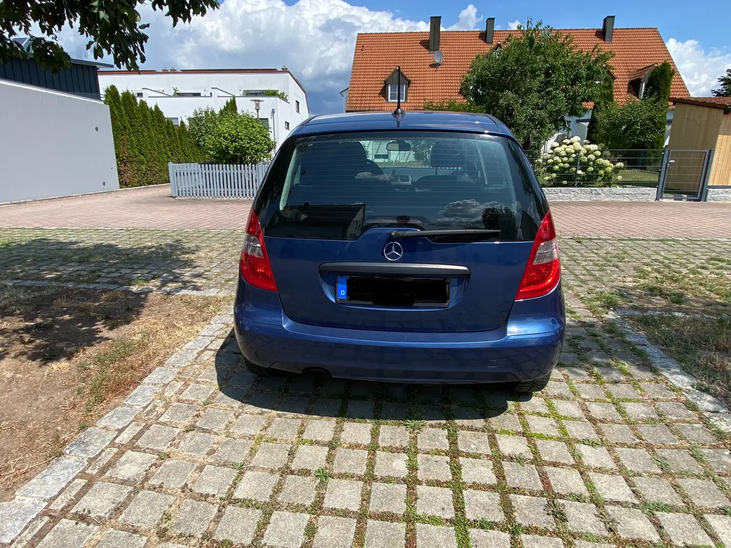 Mercedes-Benz A 180 A 180 BlueEFFICIENCY Avantgarde - 2