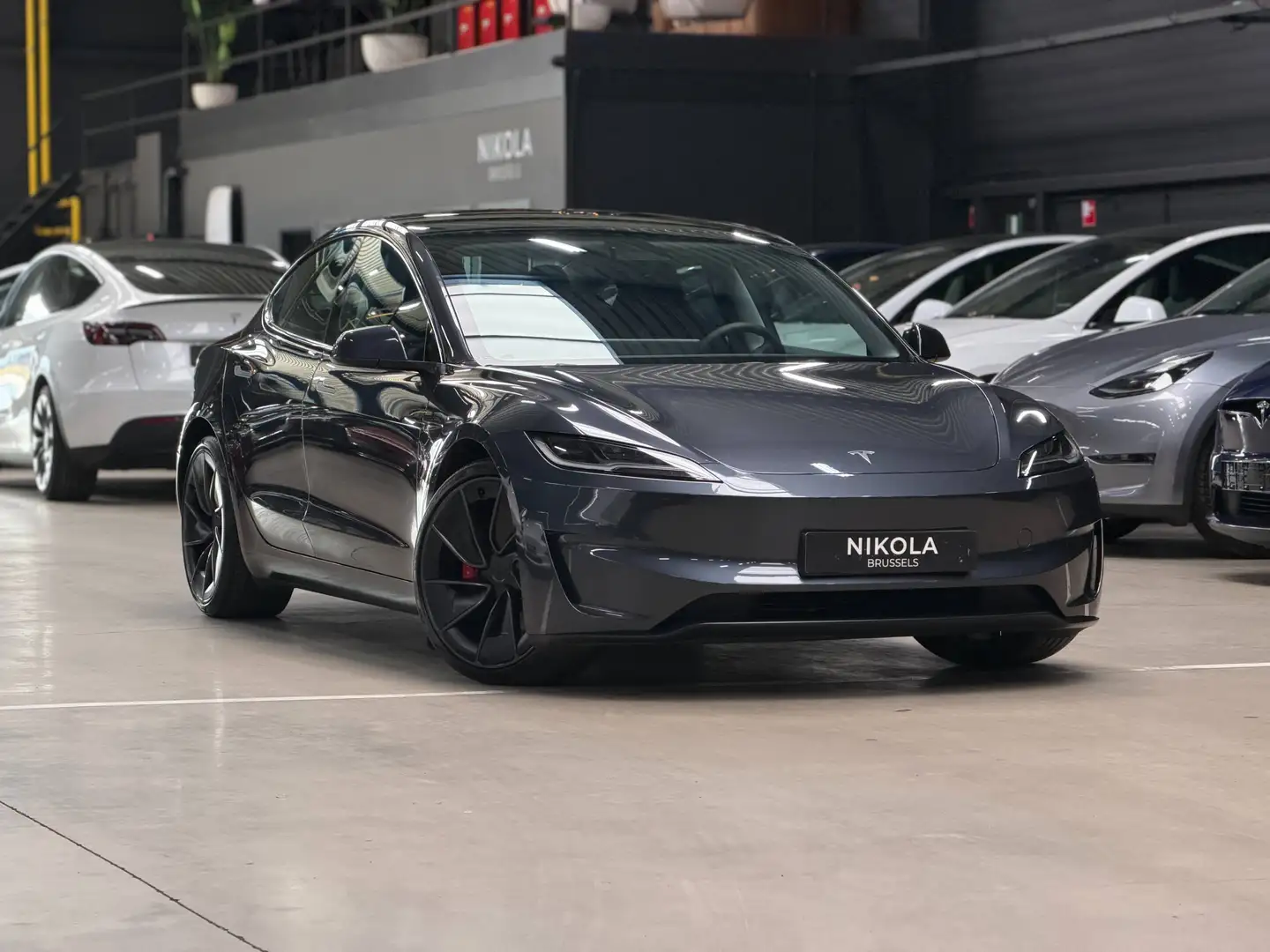TESLA Model 3