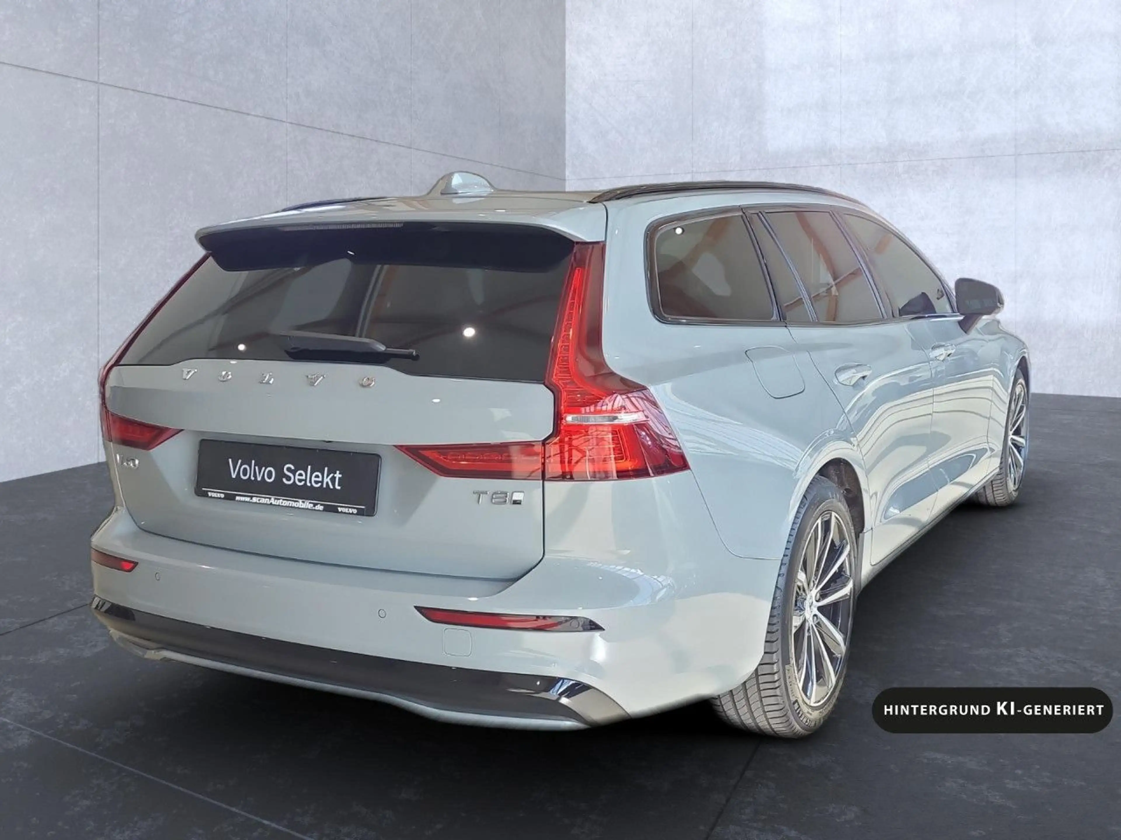 Volvo V60 Plus Dark Recharge Plug-In Hybrid AWD Navi LED — photo 5