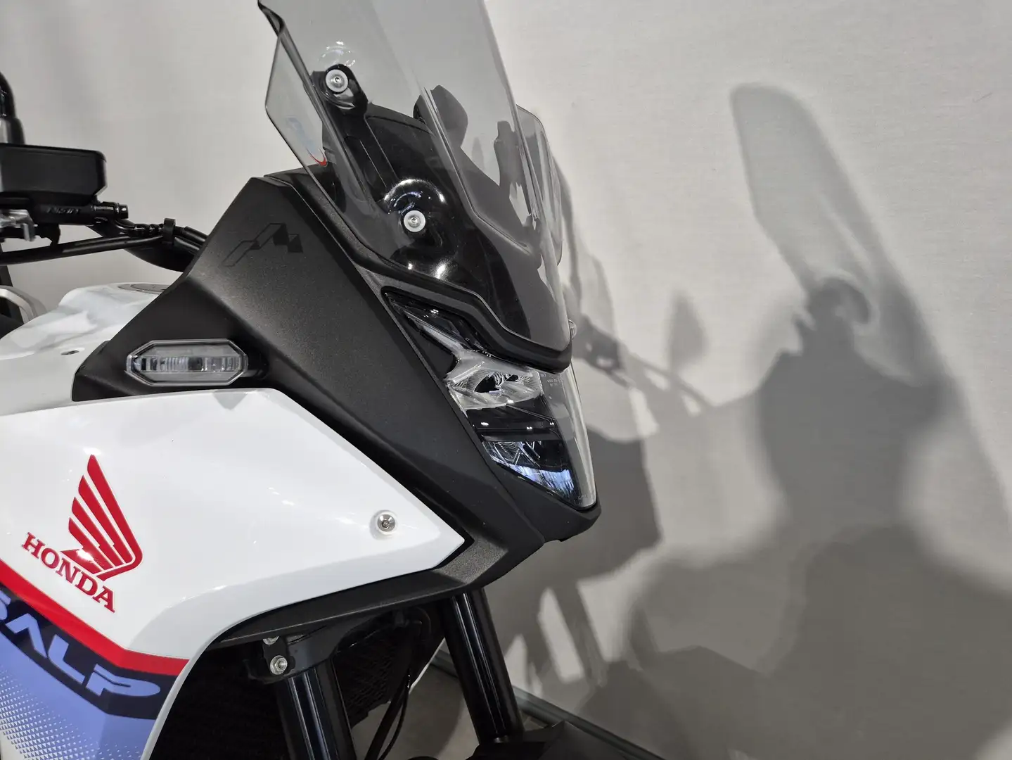 Honda XL 750 Transalp Blanco - 2