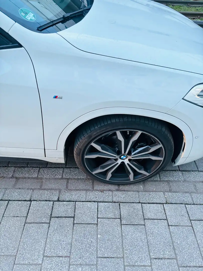 BMW X2 M X2 sDrive18d Aut. M Sport X Weiß - 2
