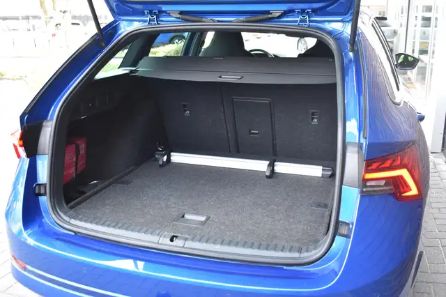 Skoda Octavia view 7