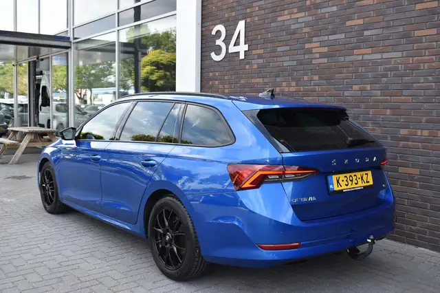 Skoda Octavia view 2