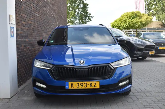 Skoda Octavia view 8