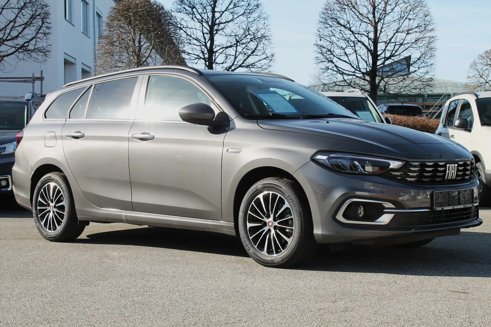 Fiat Tipo Kombi Hybrid 1.5 GSE DCT Grijs - 1