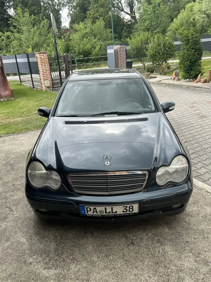 Mercedes-Benz C 180 Elegance Aut., foto 1