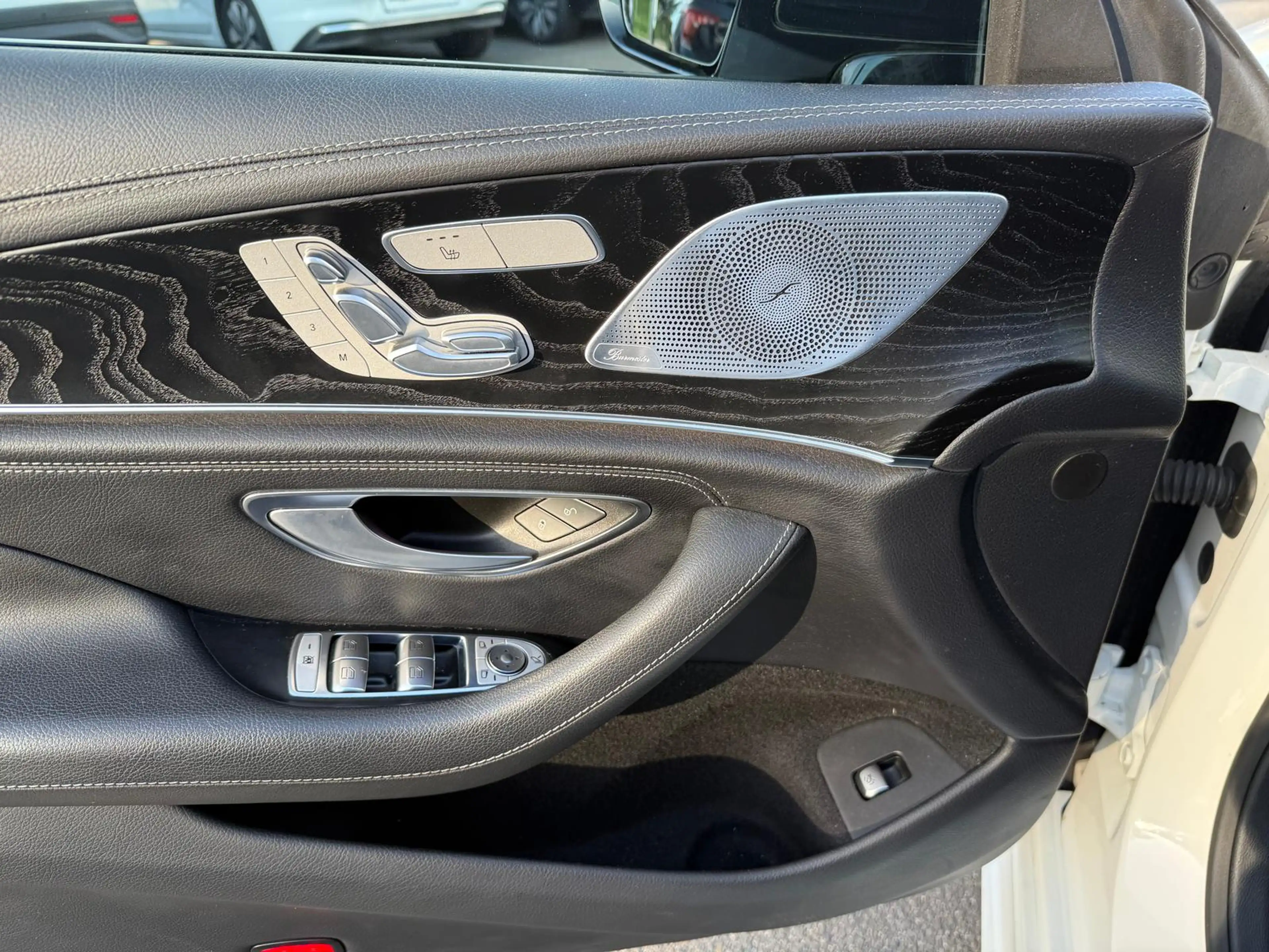 Mercedes-Benz CLS 400 2.9 CDI KAT*TWA*AHK*Pano*360°Cam*SHZ — photo 9