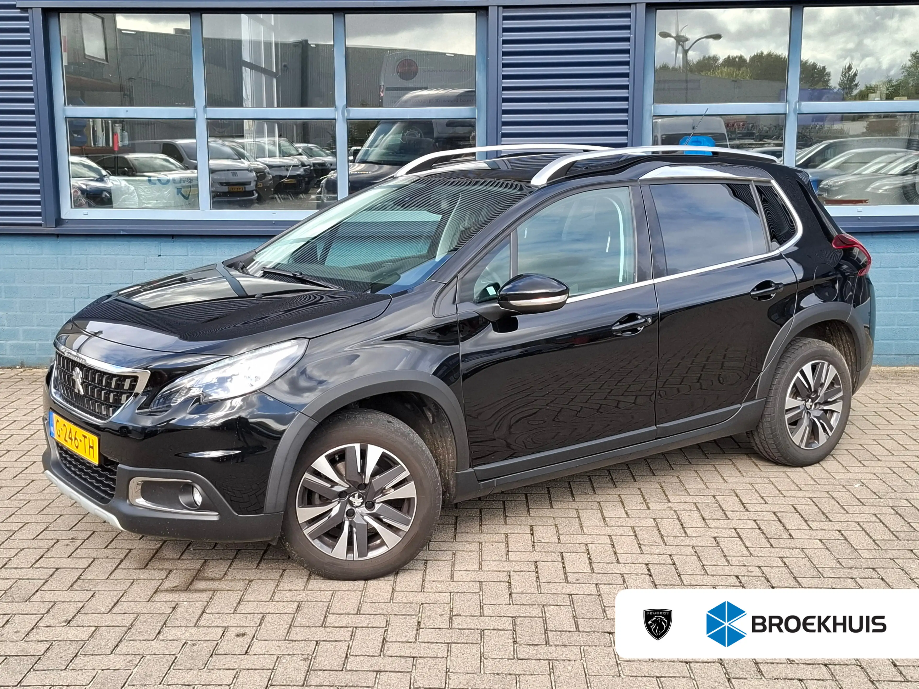 Peugeot 2008 1.2 Allure 110 PK | Achteropkomend verkeer waarsch