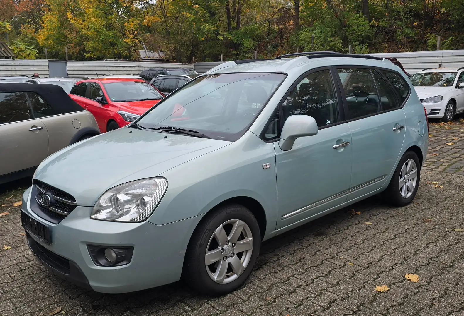 Kia Carens Carens 2.0 CVVT EX Top,Erste Hand, Klimaautomatik Blau - 2
