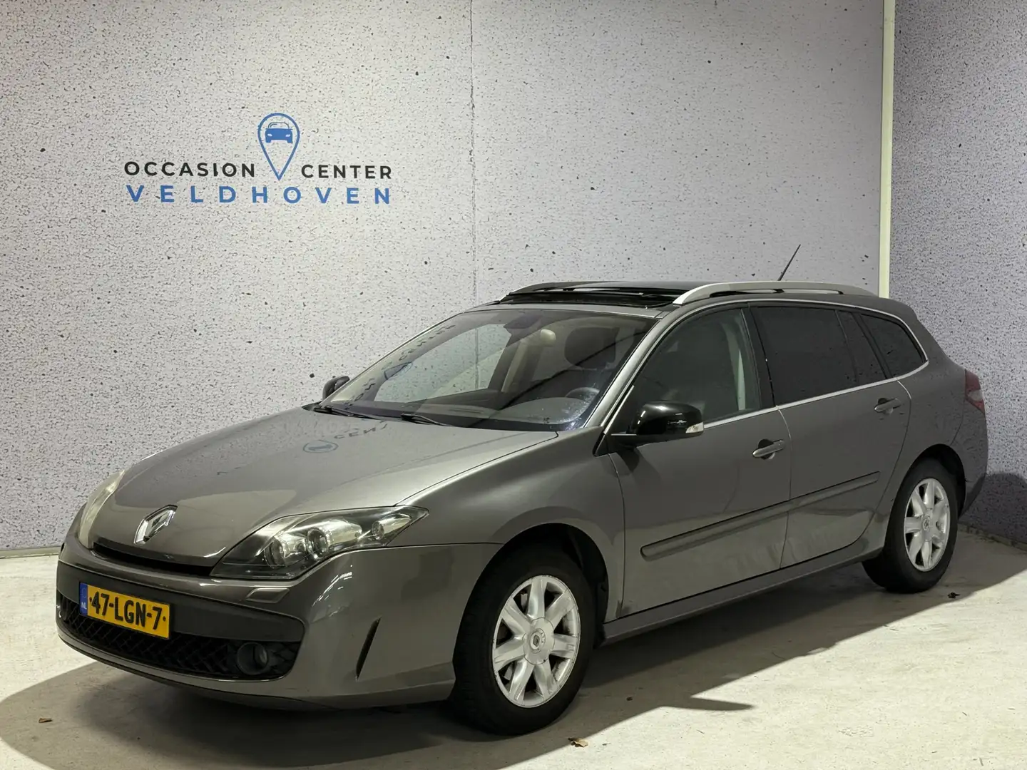 Renault Laguna Estate 2.0 16V Dynamique // SCHUIFDAK // TREKHAAK Grijs - 1