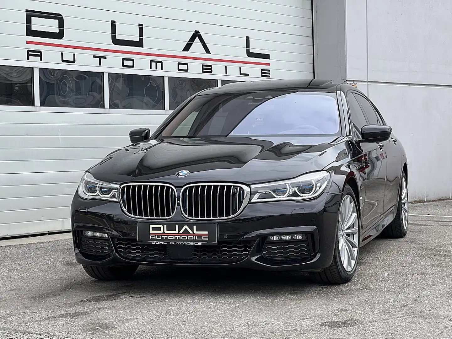 BMW 740 Le PHEV xDrive iPerformance Aut./M-PAKET/LED/AC... Negro - 1
