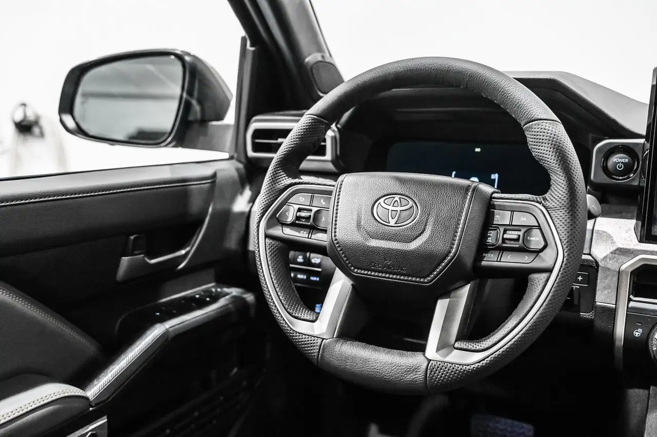 Toyota Tacoma снимка Toyota Tacoma