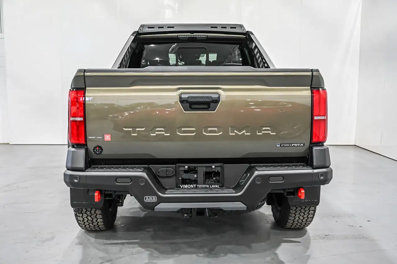 Toyota Tacoma снимка Toyota Tacoma