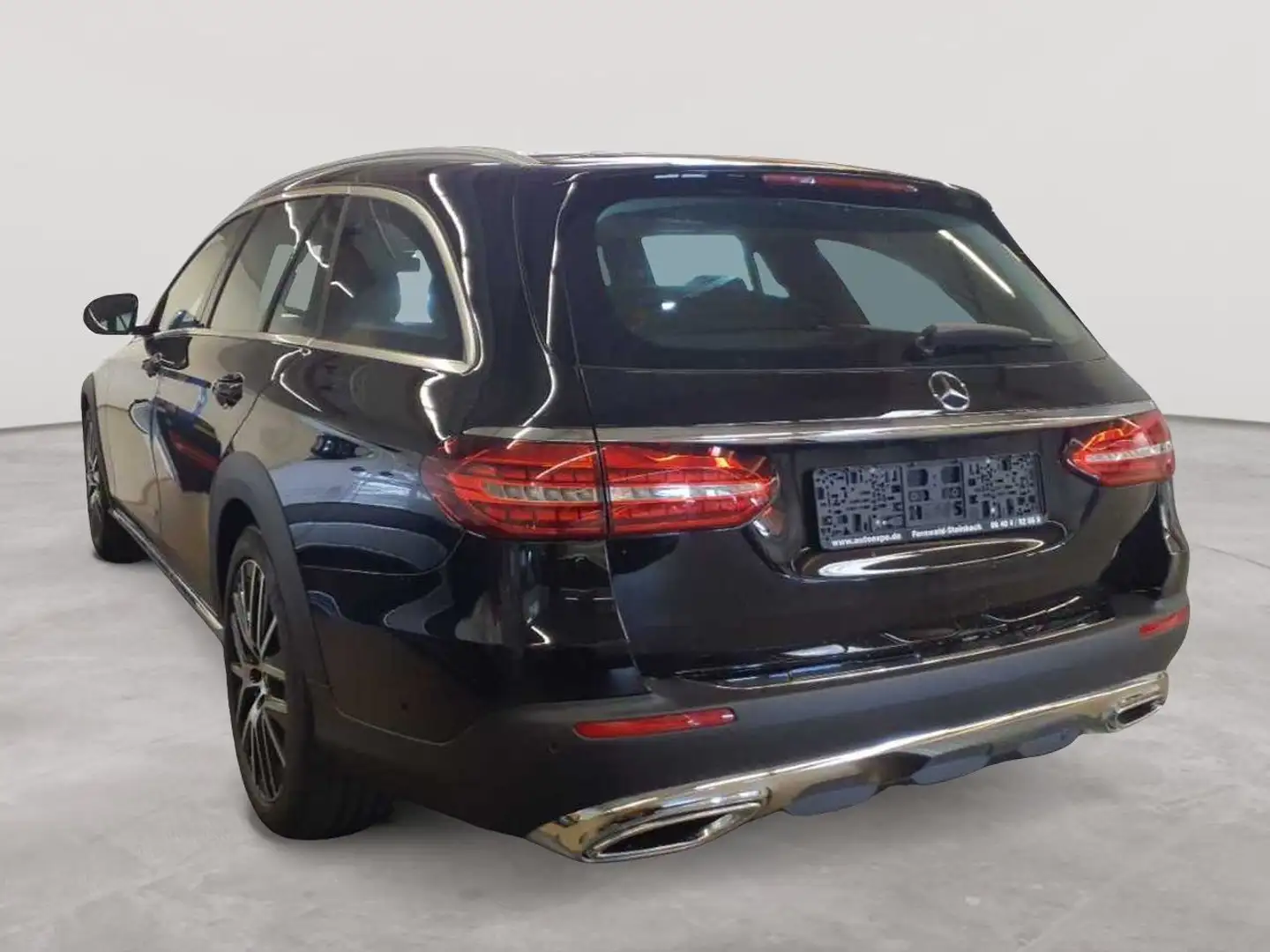 Mercedes-Benz E 400 E400d 4M T All-Terrain-Ava PANO MBUX AHK Schwarz - 2