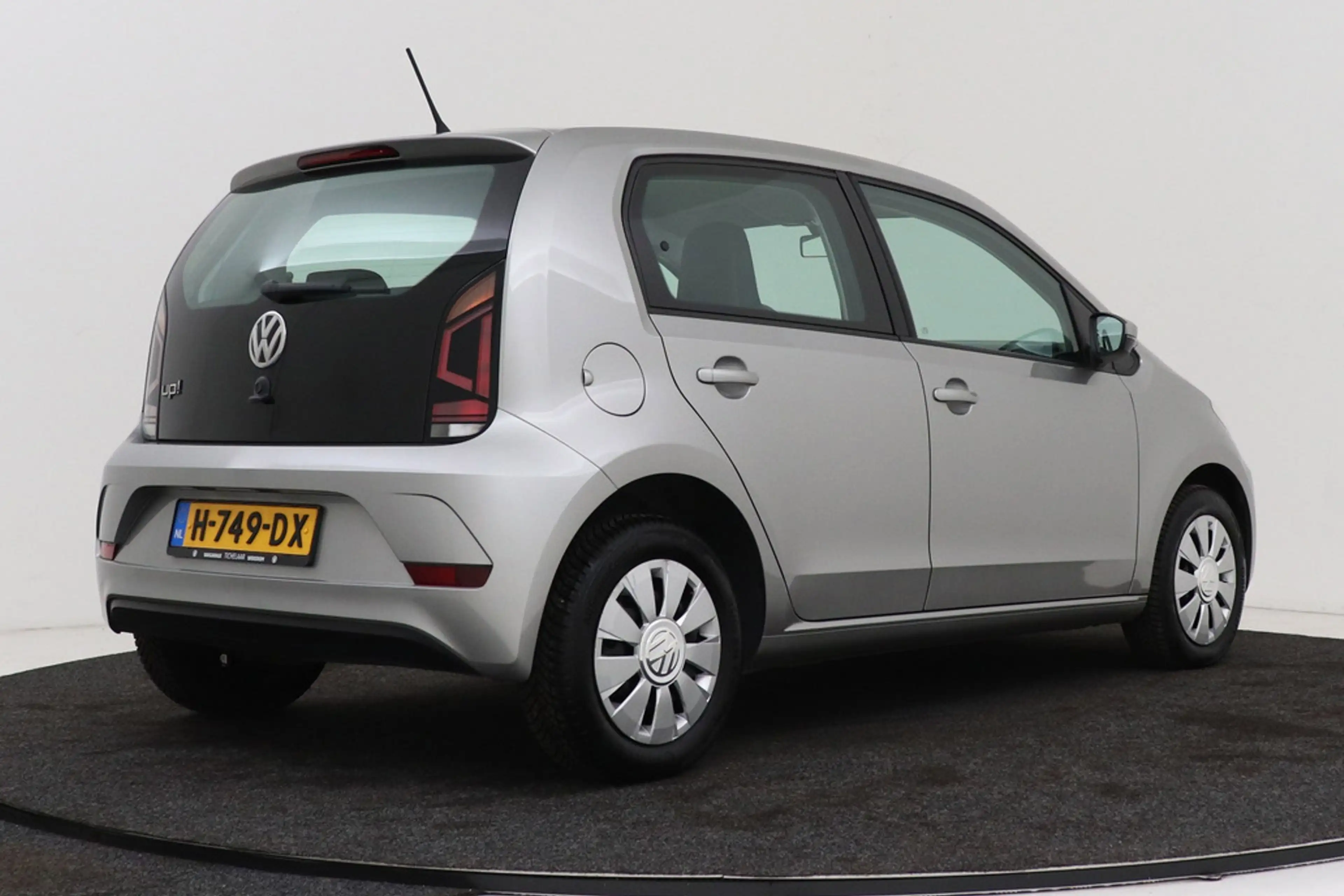 Volkswagen up! 1.0 BMT move up! | Org NL | Airco | Dealer Ond. | — photo 2