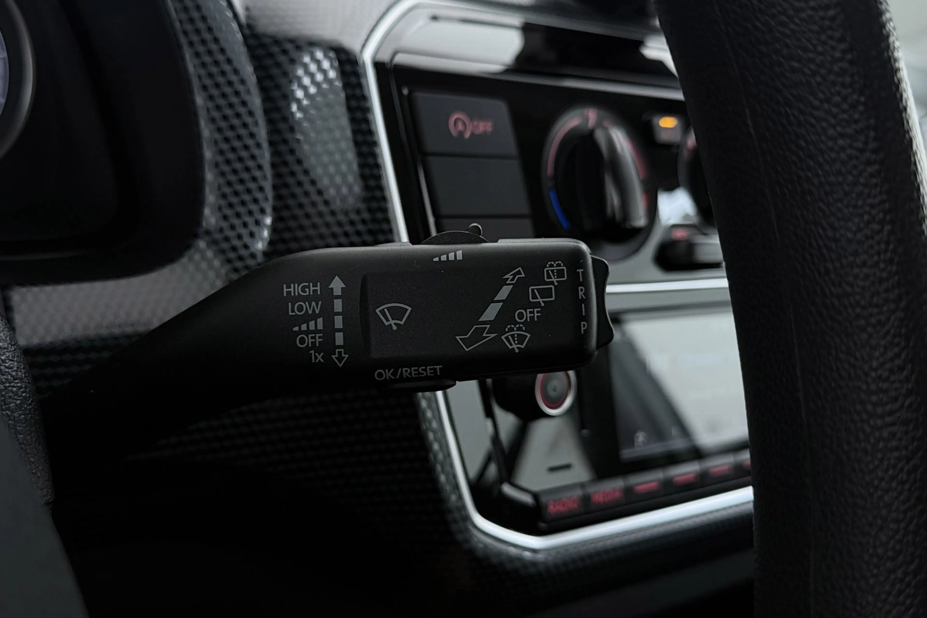 Volkswagen up! 1.0 BMT move up! | Org NL | Airco | Dealer Ond. | — photo 24