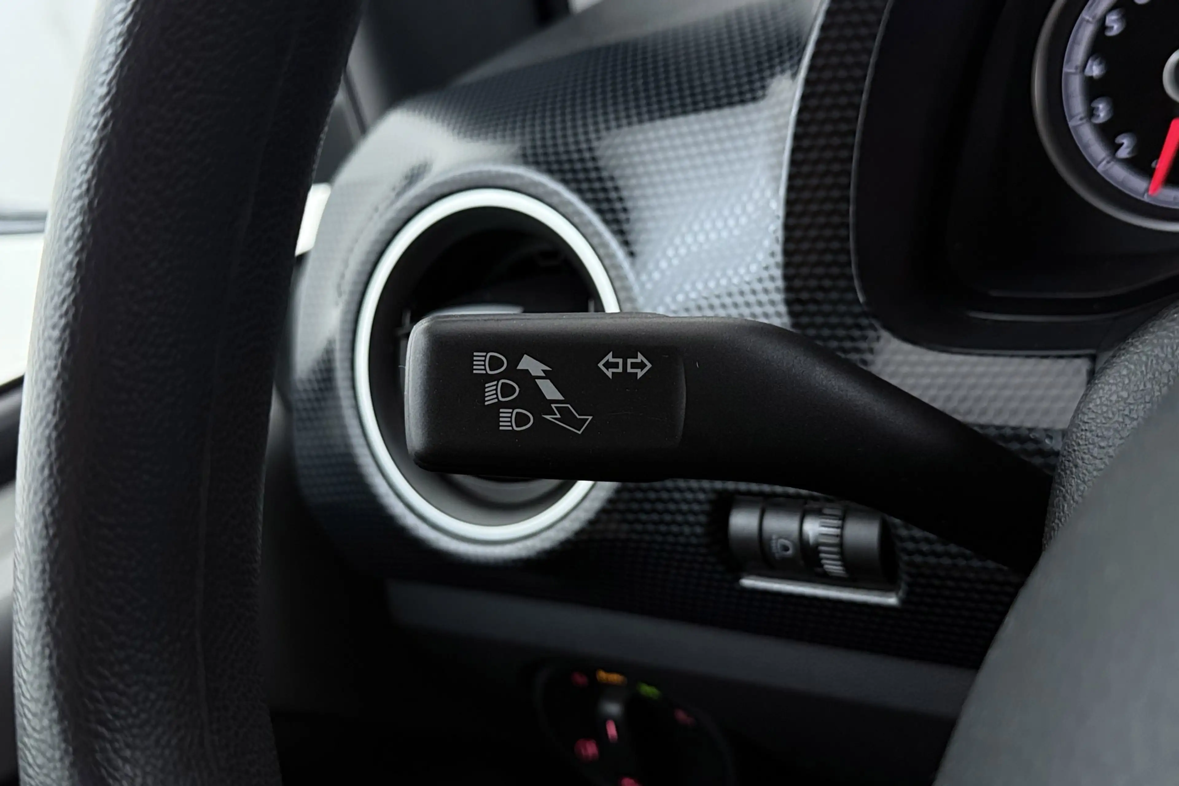 Volkswagen up! 1.0 BMT move up! | Org NL | Airco | Dealer Ond. | — photo 23