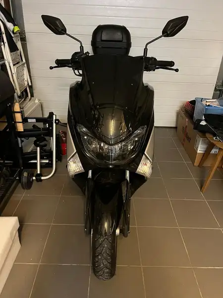 Yamaha NMAX 125
