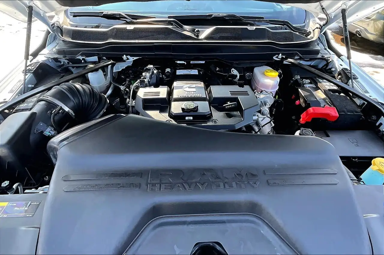 RAM 3500 снимка RAM 3500