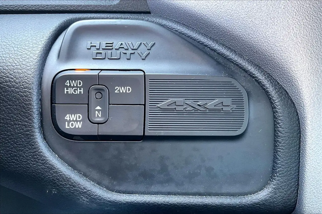 RAM 3500 снимка RAM 3500