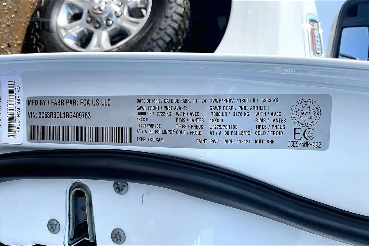 RAM 3500 снимка RAM 3500