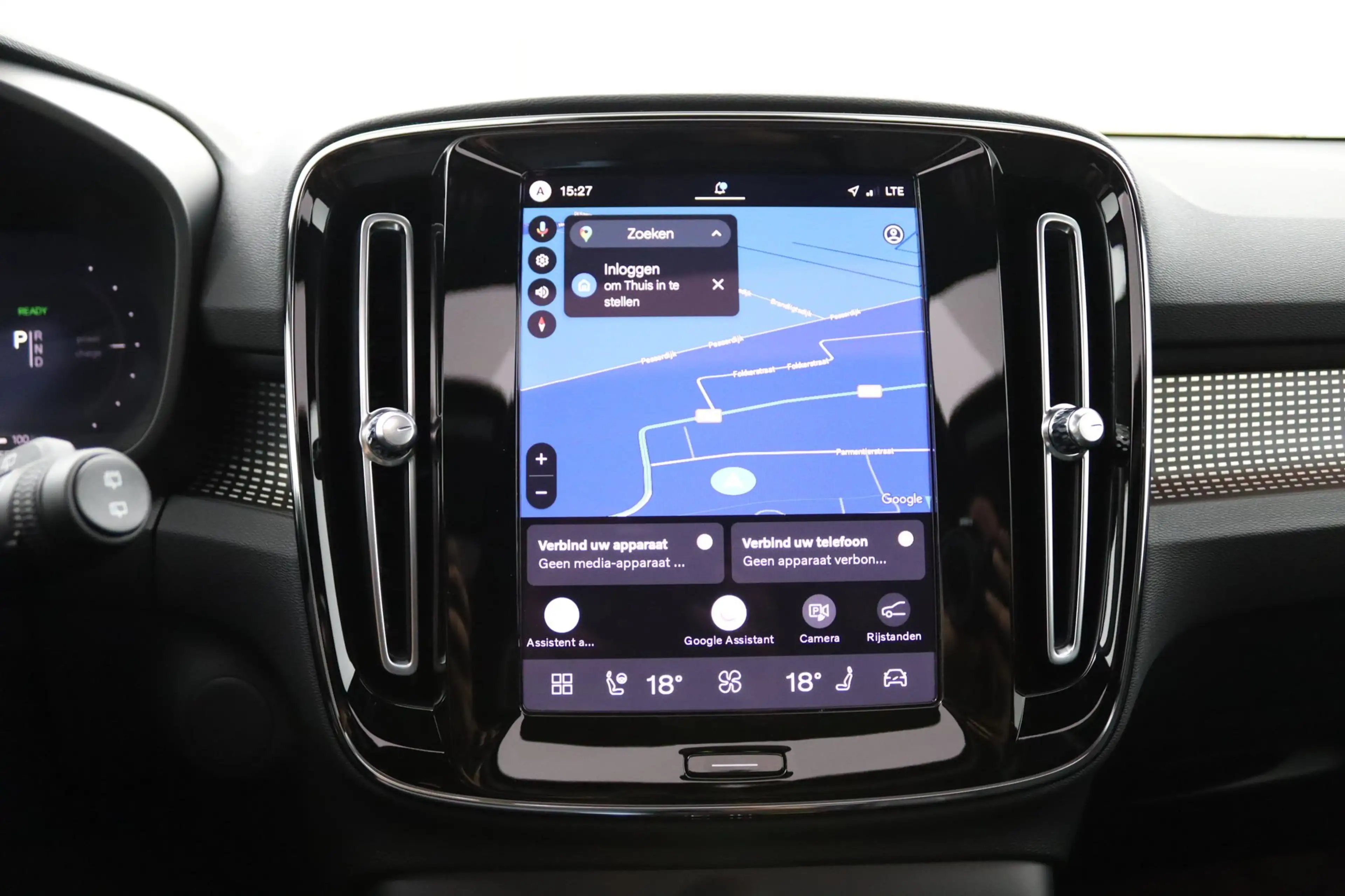 Volvo EX40 Single Motor Extended Range Plus Dark 82 kWh | Pan — photo 7