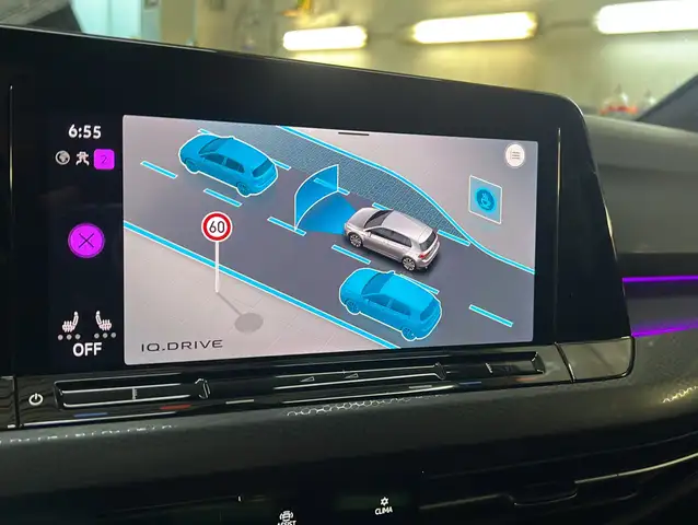 Volkswagen Golf view 18