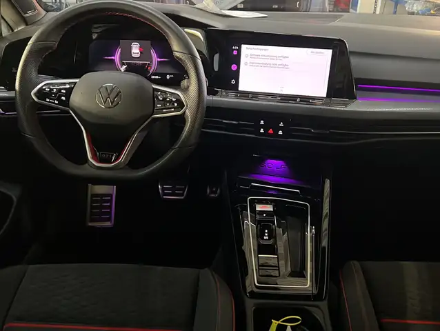 Volkswagen Golf view 3