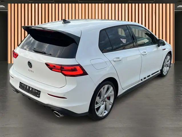 Volkswagen Golf view 24