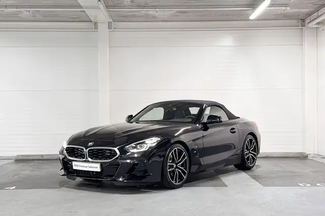 BMW Z4 view 2