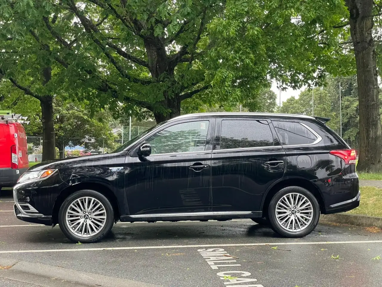 Mitsubishi Outlander снимка Mitsubishi Outlander