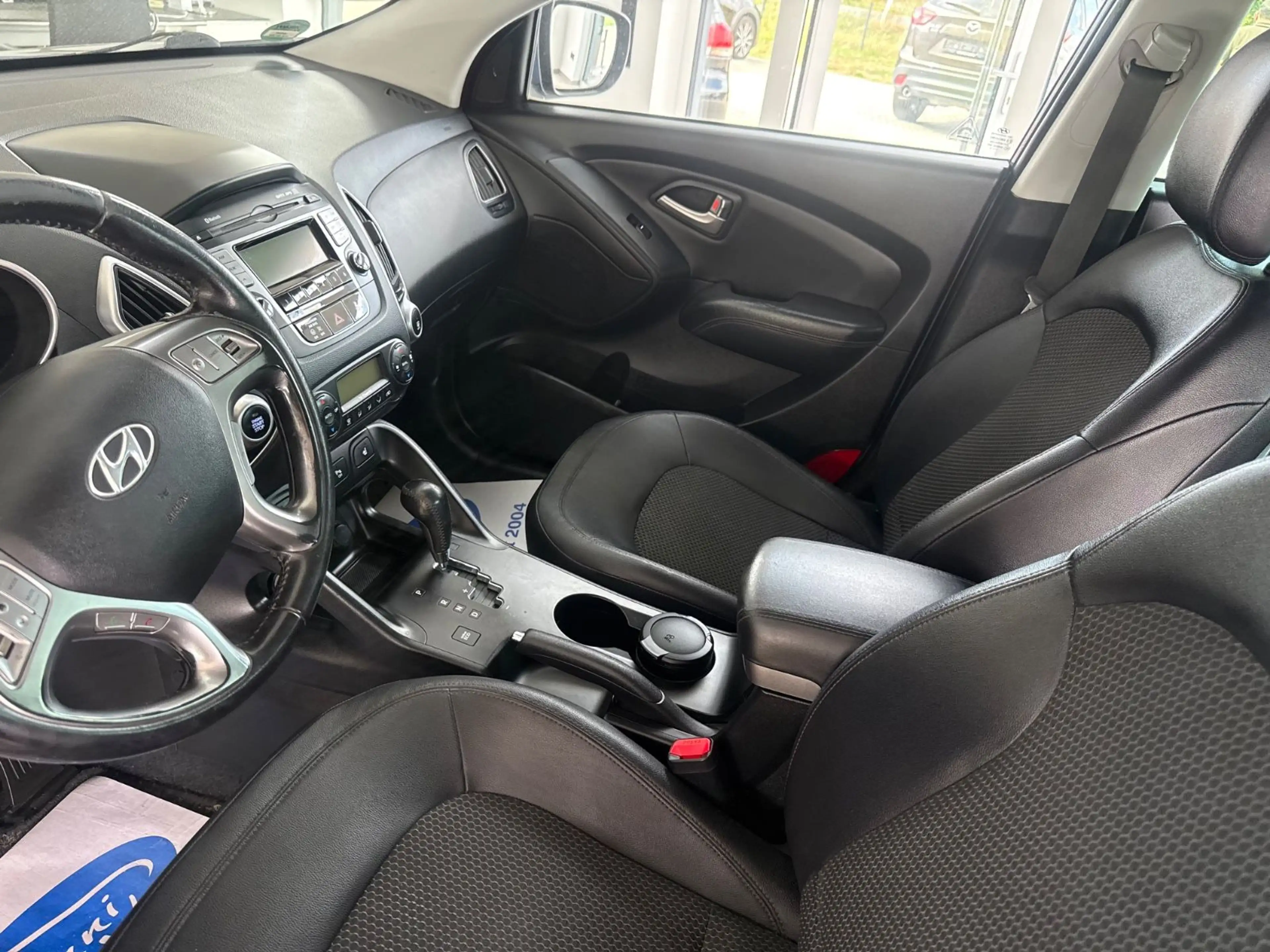 Hyundai iX35 Style 4x4** AUTOMATIK ** TüV NEU ** — photo 13