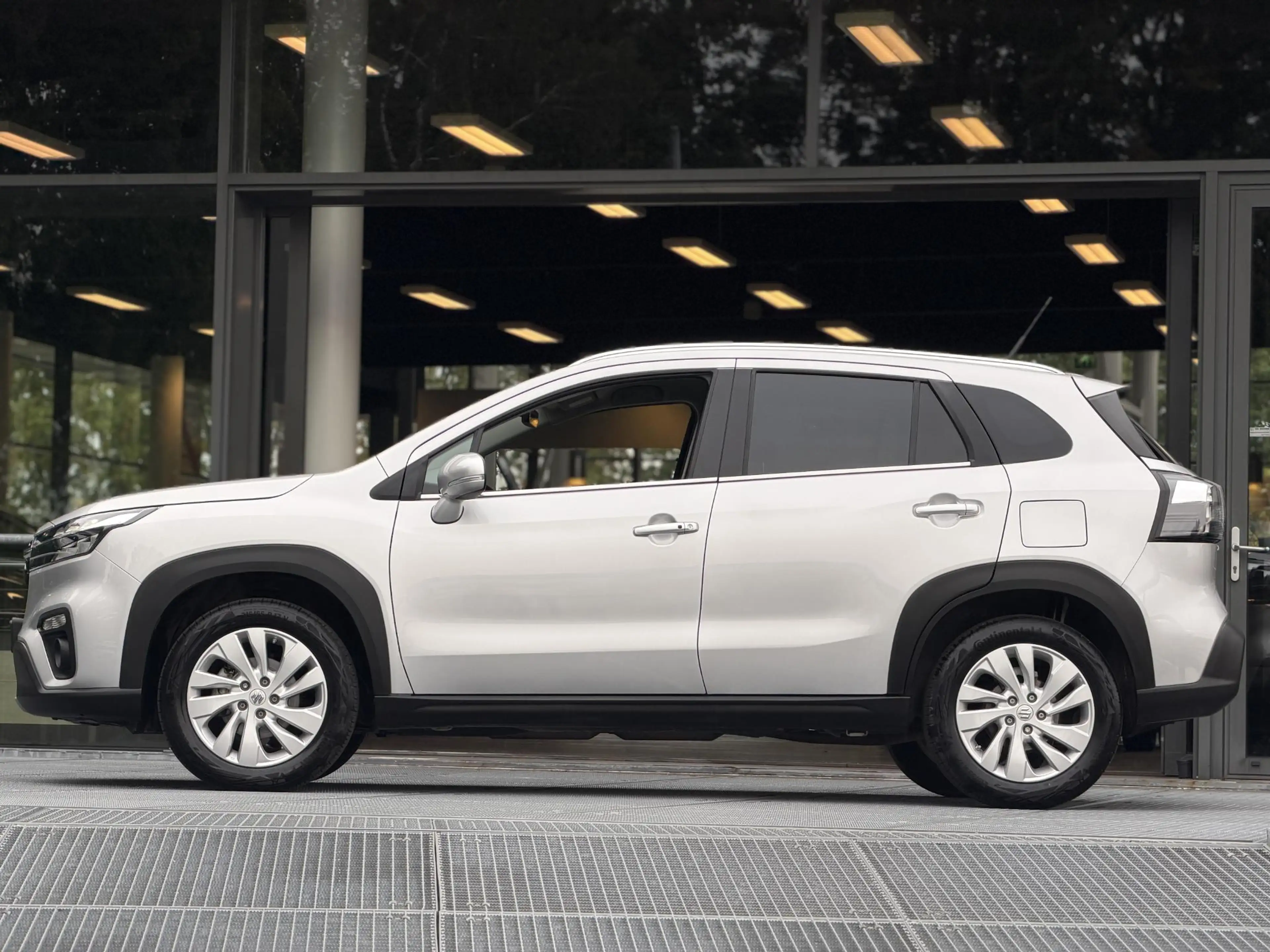 Suzuki S-Cross 1.4 Boosterjet Select Smart Hybrid 110PK | Navigat — photo 16