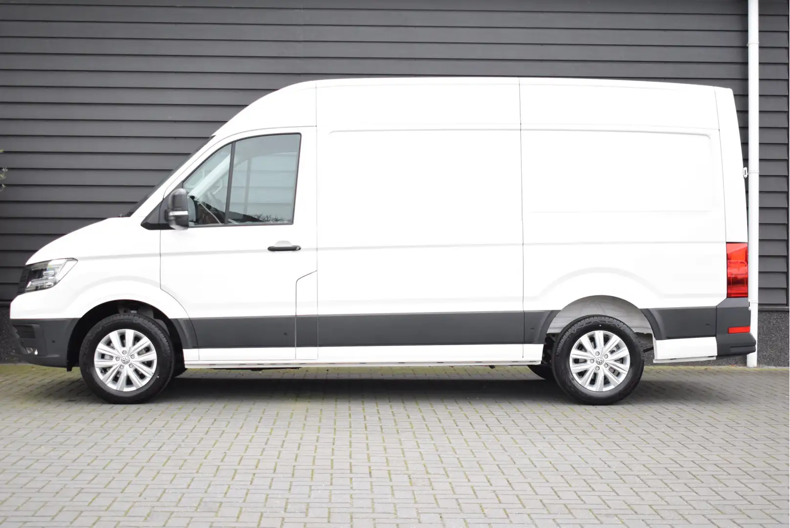 Volkswagen Crafter 30 2.0 TDI 140pk DSG L3H3 Highline Led Camera Navi Blanco - 2