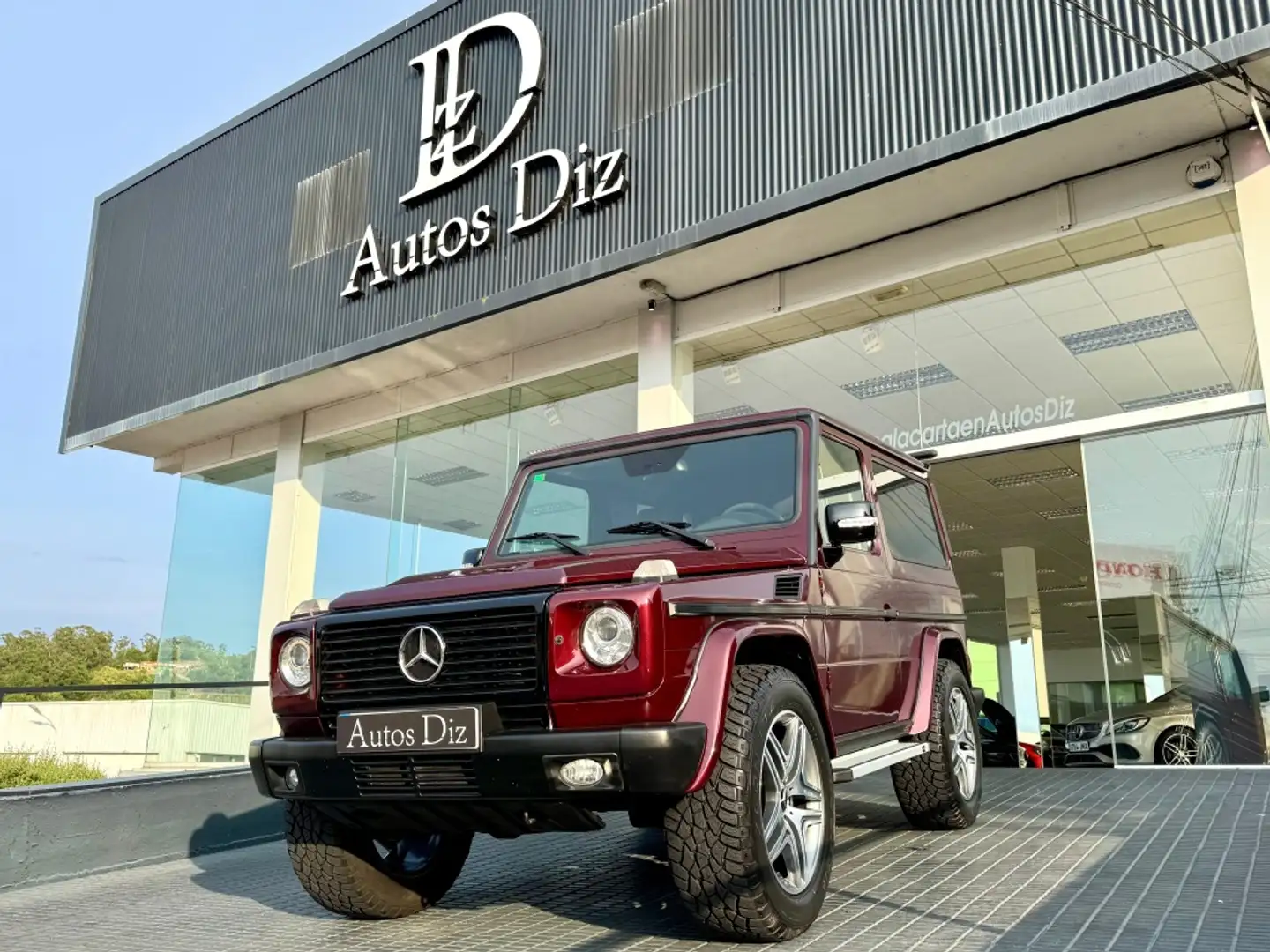 Mercedes-Benz MERCEDES-BENZ Clase G Todoterreno  Automático de Violett - 1