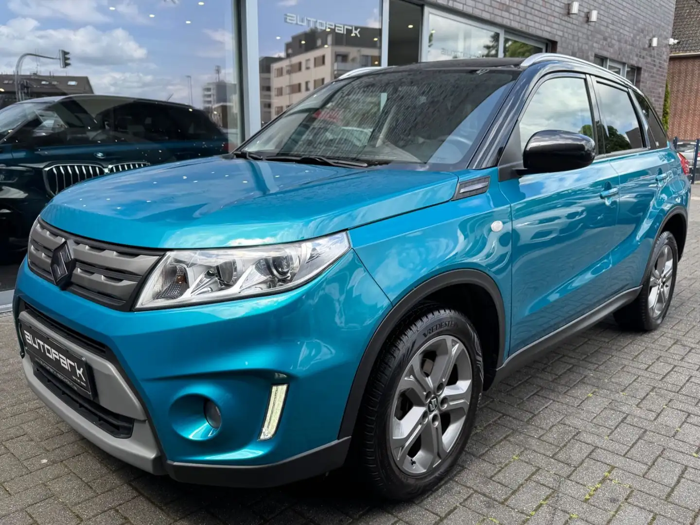 Suzuki Vitara 1.6 Club 4x2 1 HAND Kamera*NAVI*Klimaaut. Bleu - 1